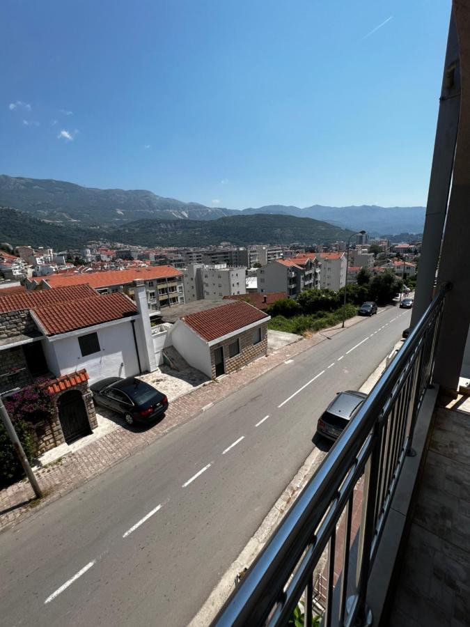 Guest House Mrvaljevic Budva Exteriör bild