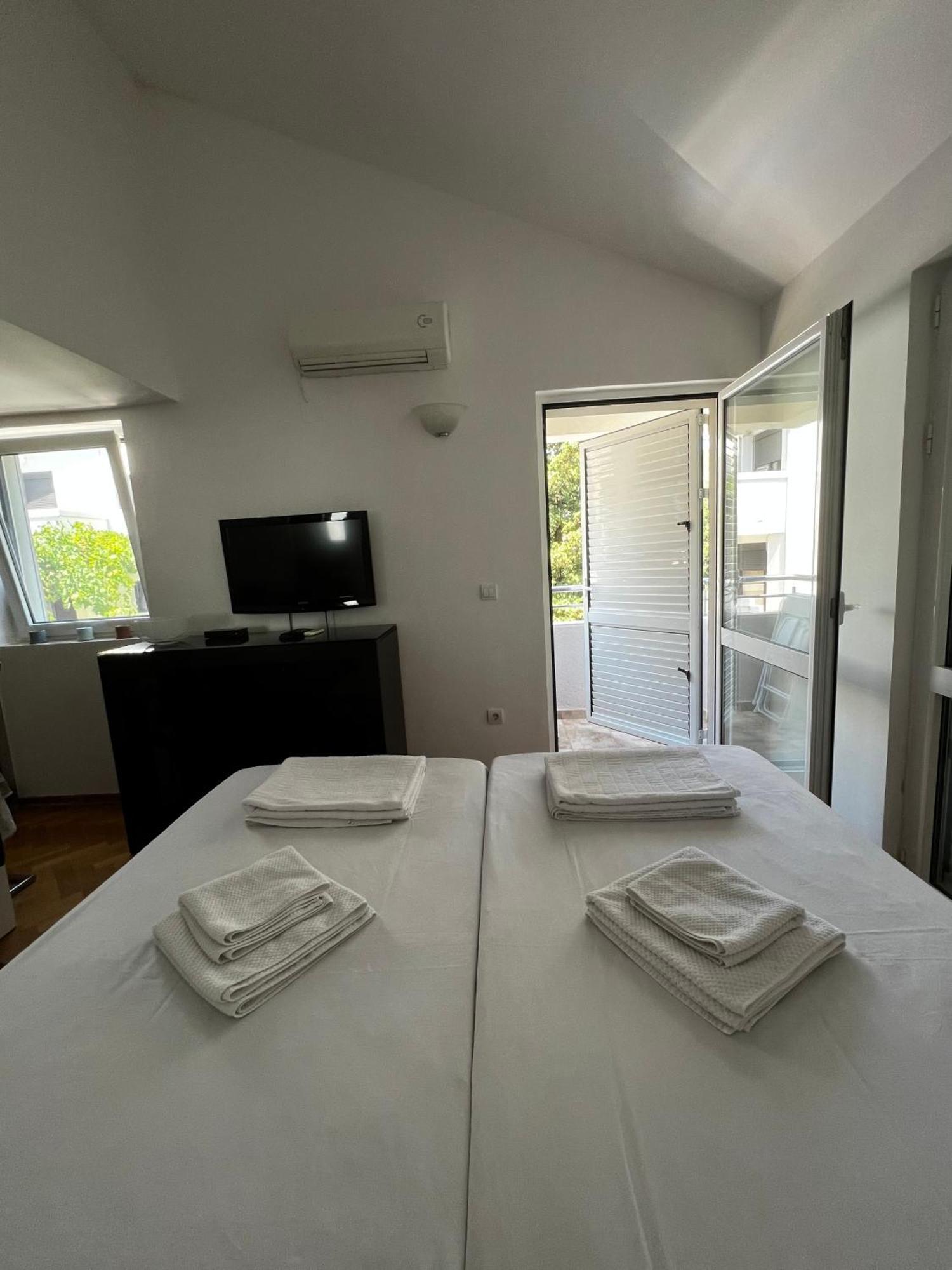 Guest House Mrvaljevic Budva Exteriör bild